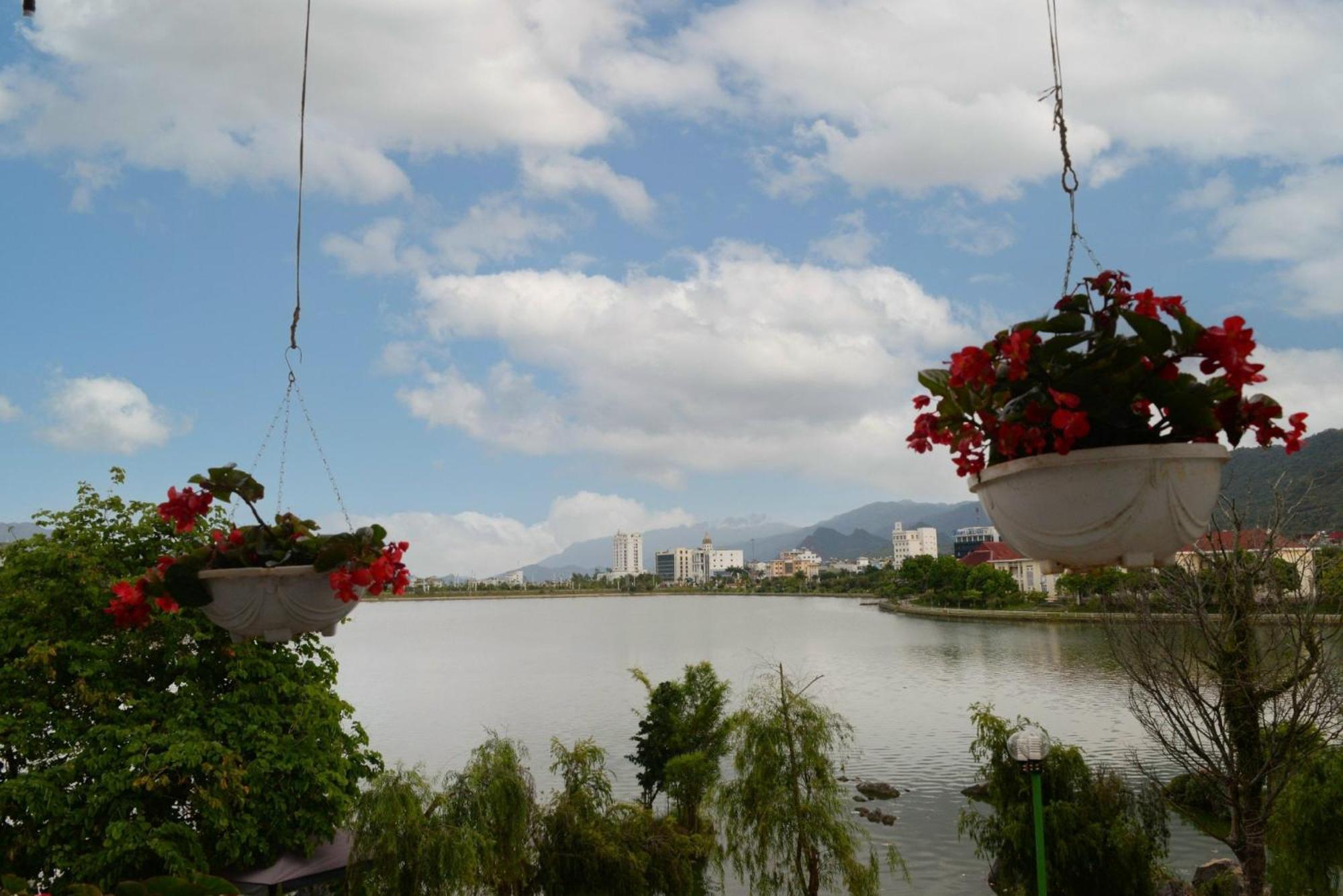 Anh Hong Hotel Ta Lan Than Exterior foto